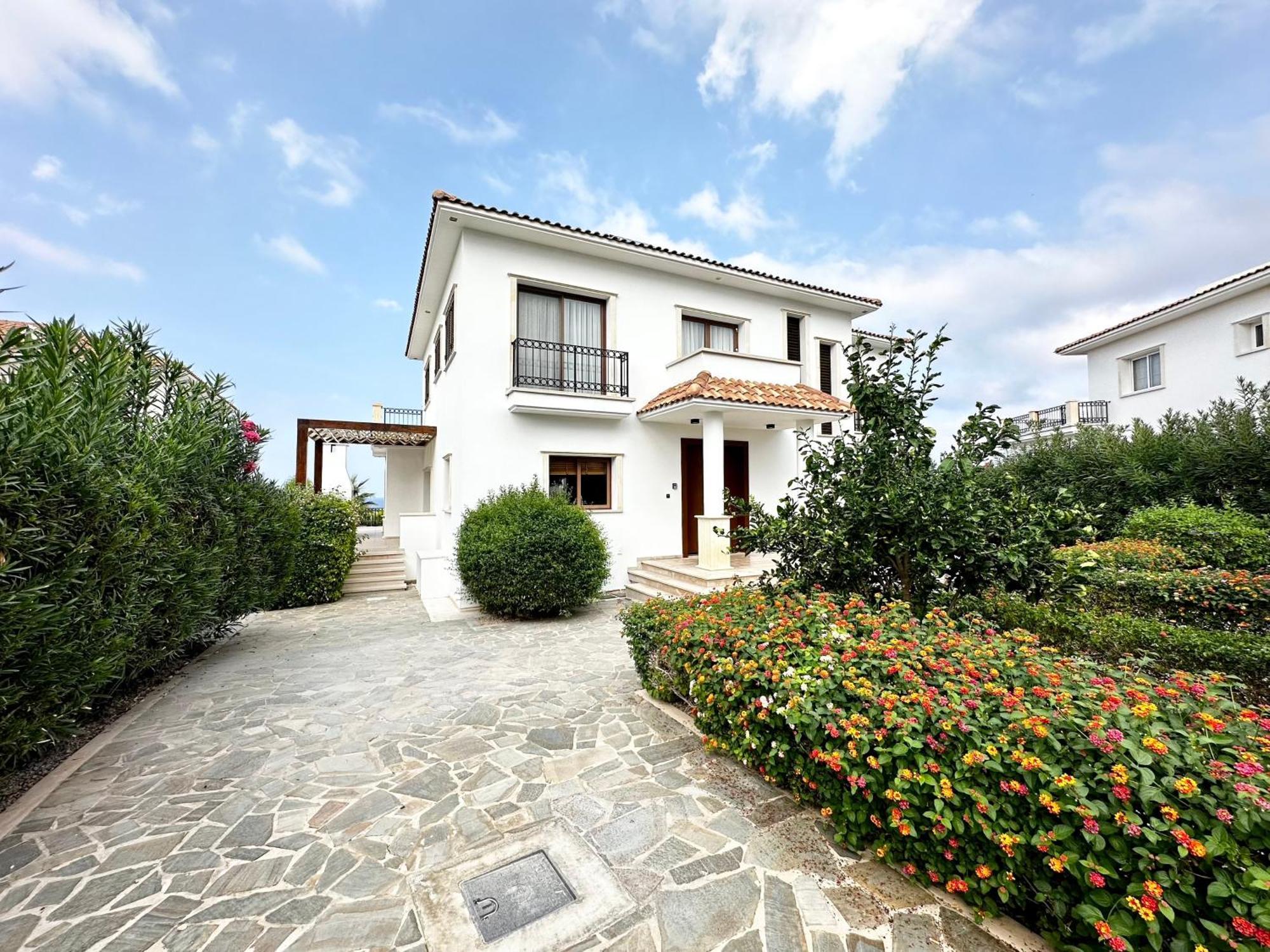 Carrington Holidays Kirenia